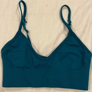 B1622 Lululemon Women’s Teal Green Sports Bra Size 4